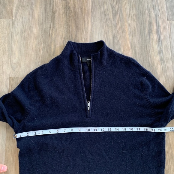 Theory 100% Cashmere M Zip Sweater - Picture 2 of 8